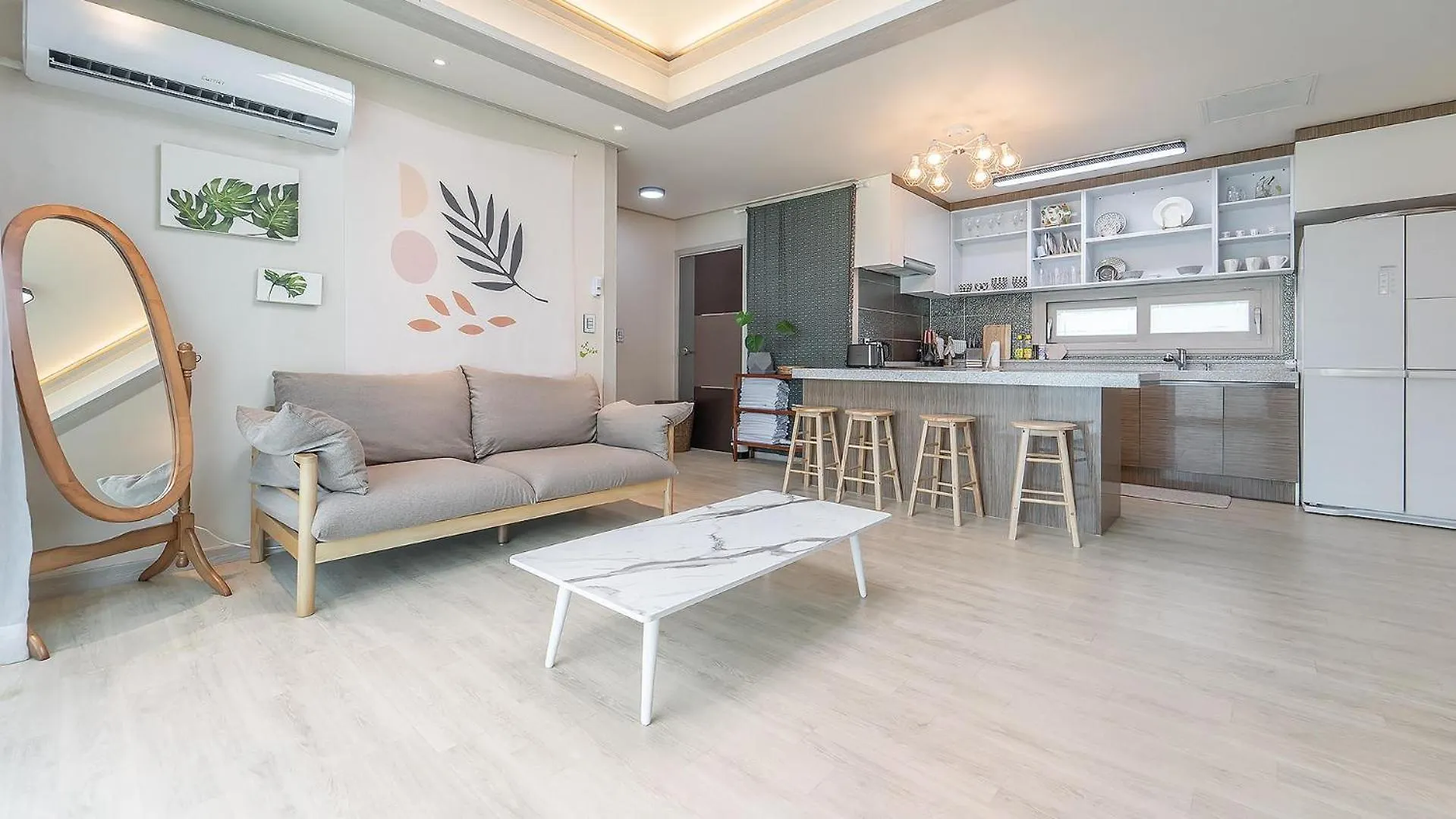 Lalapipo Jeju Hotel Guest house