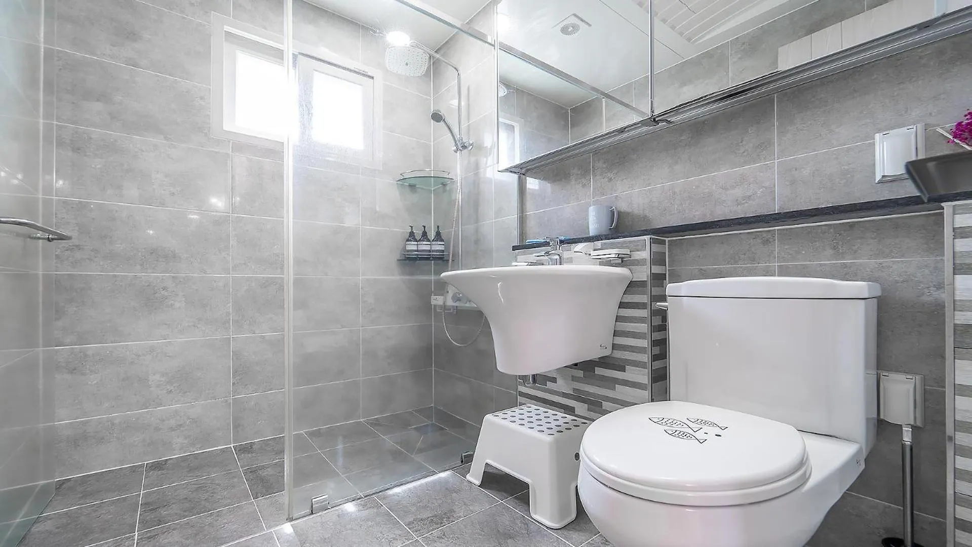 Lalapipo Jeju Hotel Guest house