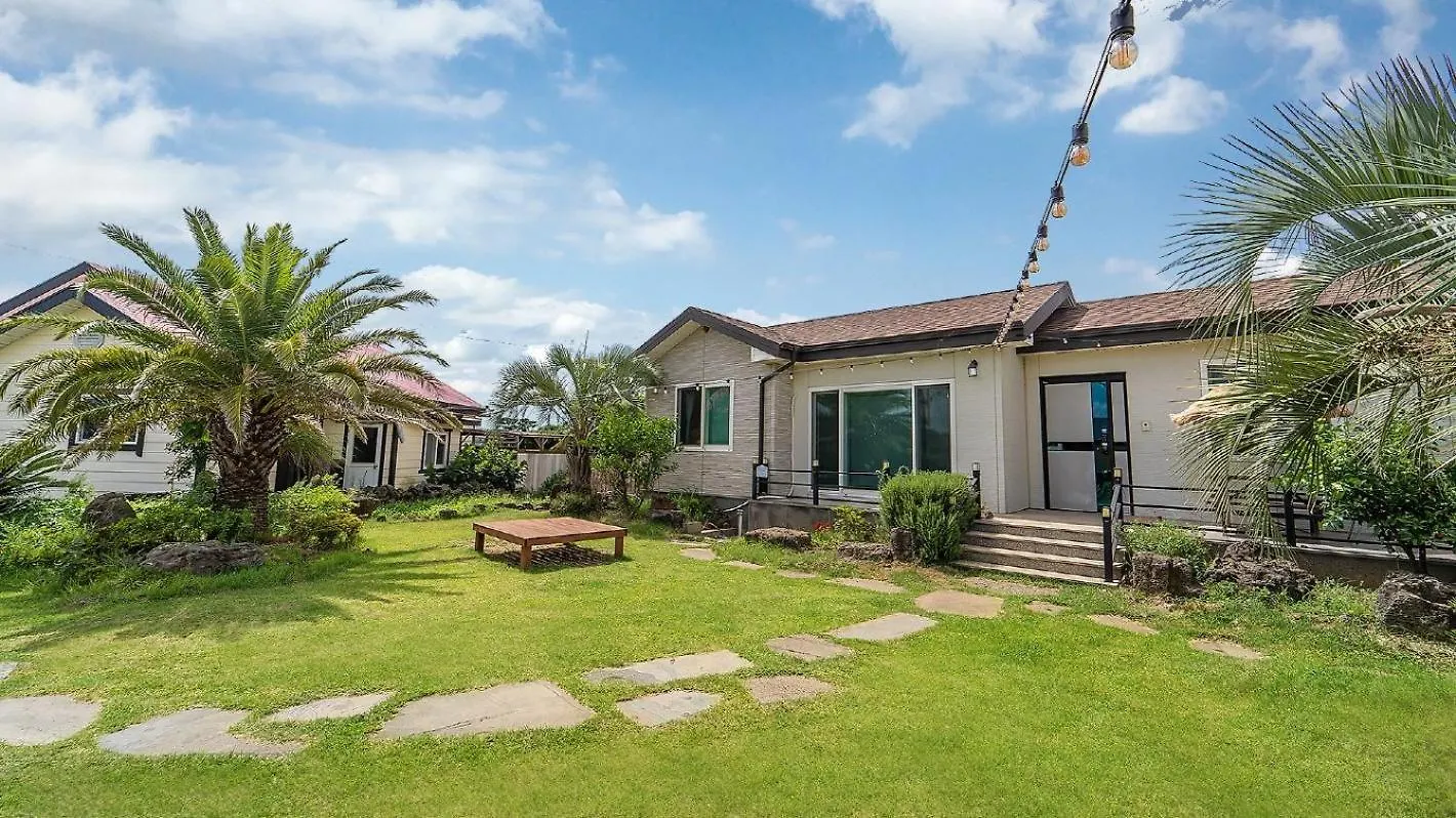 Guest house Lalapipo Jeju Hotel